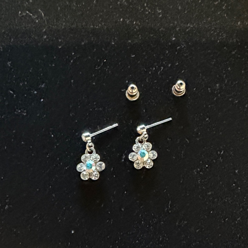 Silver Rhinestone Flower Earrings
